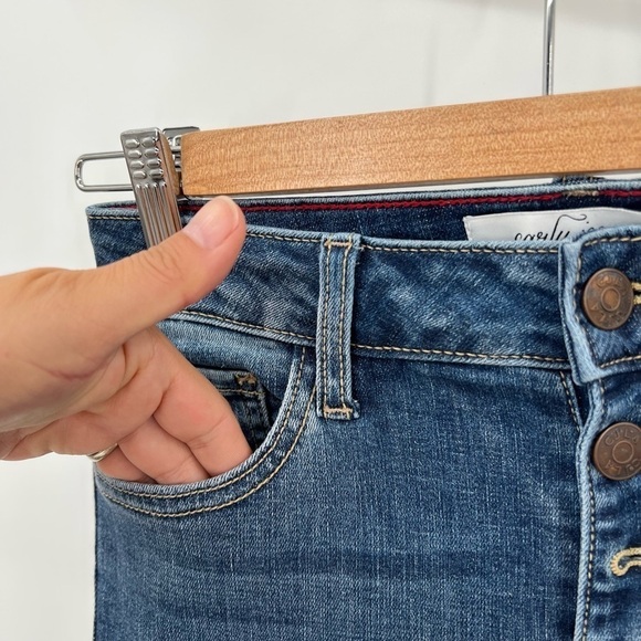 Carly Jean Los Angeles Jeans Juniors Size 3 - Picture 4 of 10